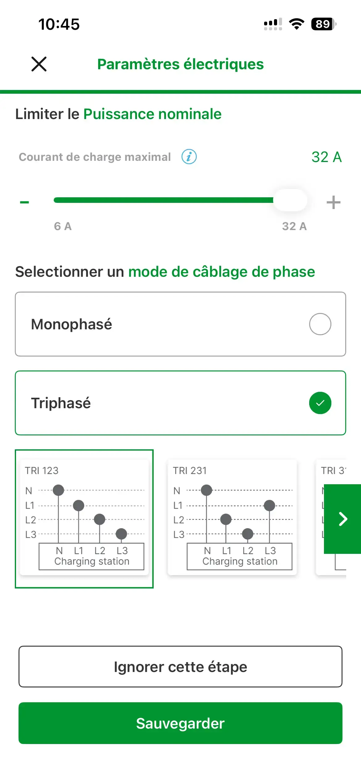 Paramètres électriques triphasé avec courant maximal à 32 A par défaut
